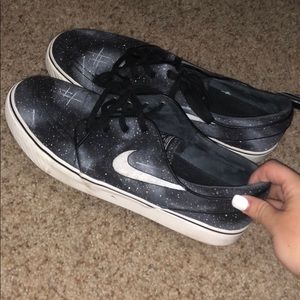 Nike Janoski!!